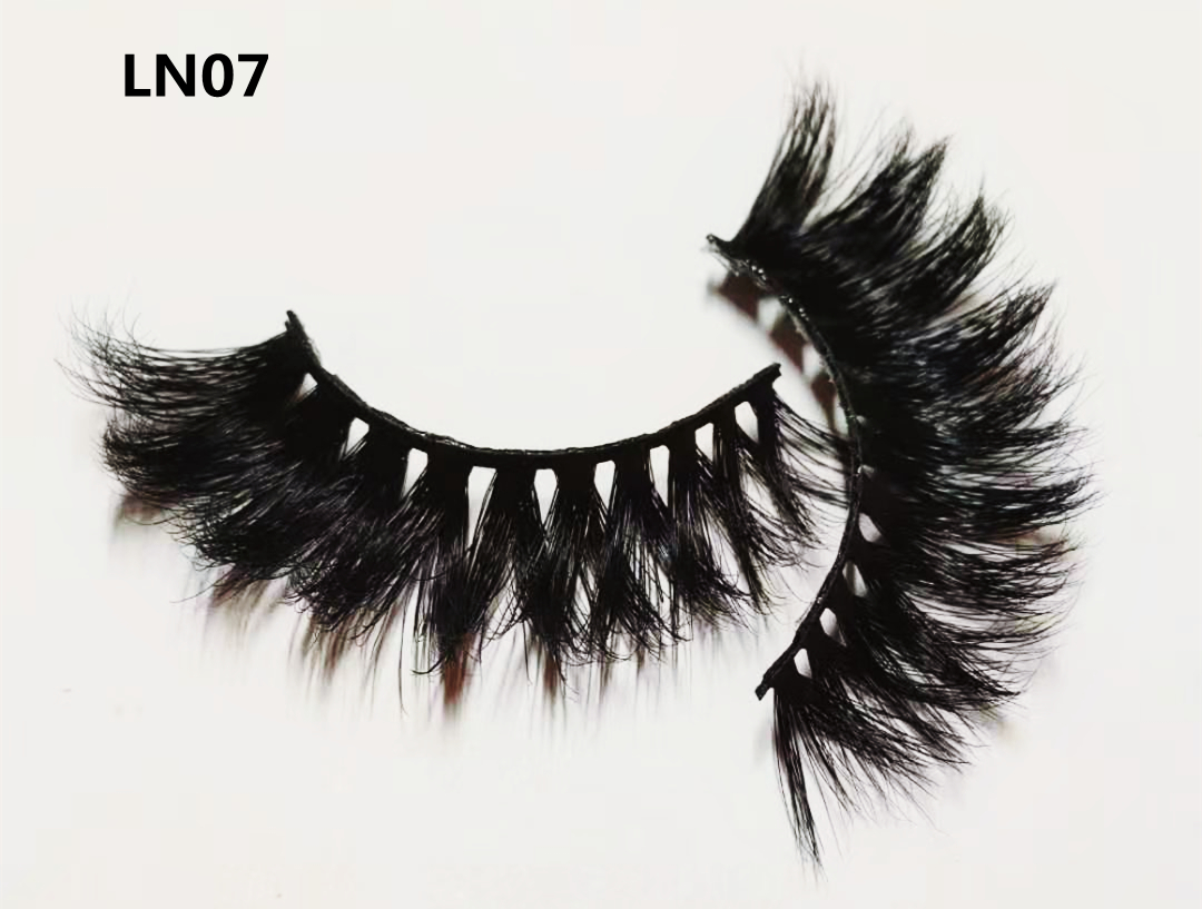 Wholesale & Retail Faux Mink Lashes – Lightweight, Natural Look | Private Label Customization thumbnail