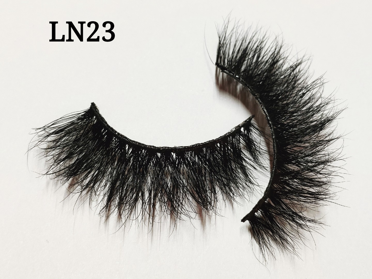 Effortless Beauty, Ethically Crafted – AcelifeBeauty Mink Lashes thumbnail