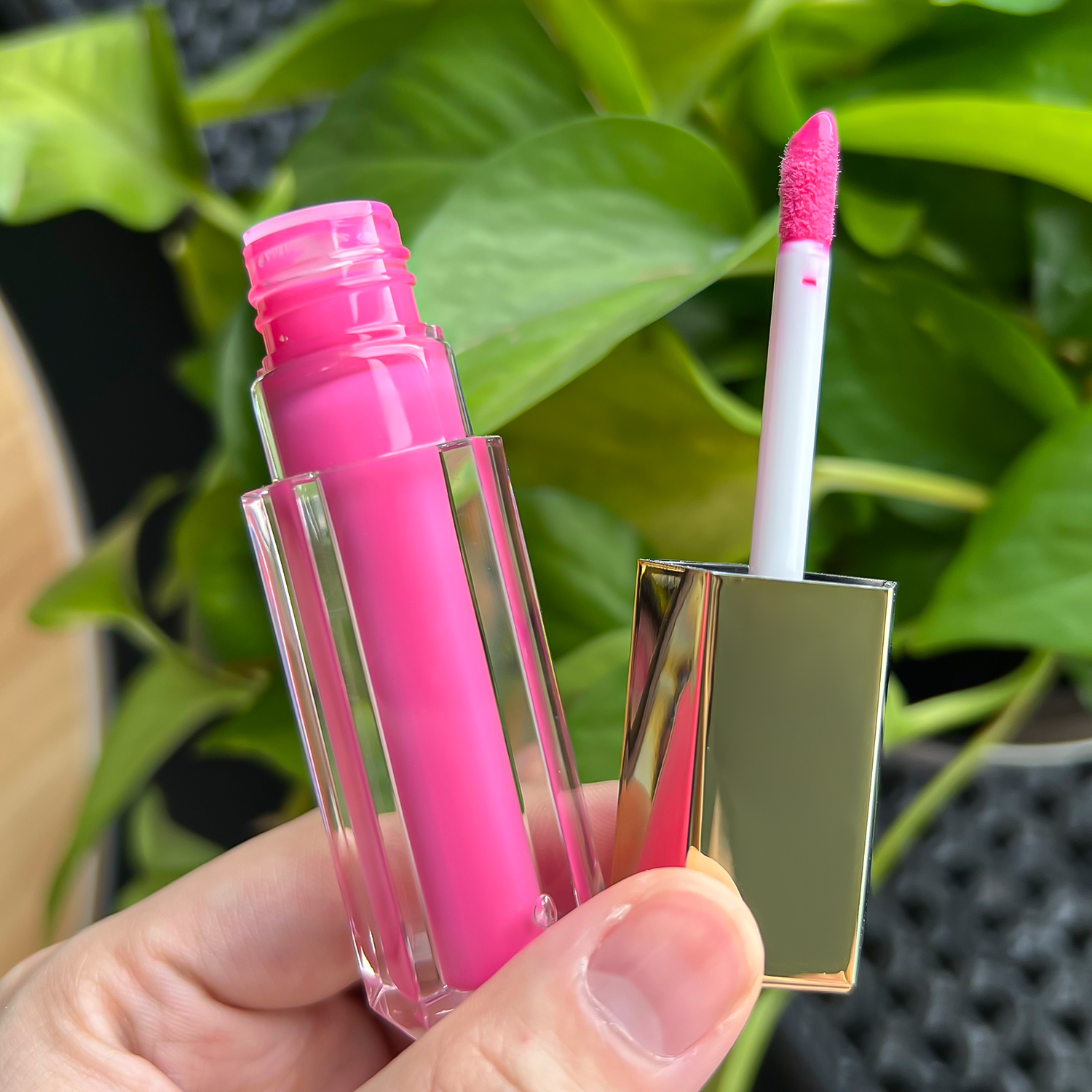 High-Shine Glossy Lip Gloss thumbnail