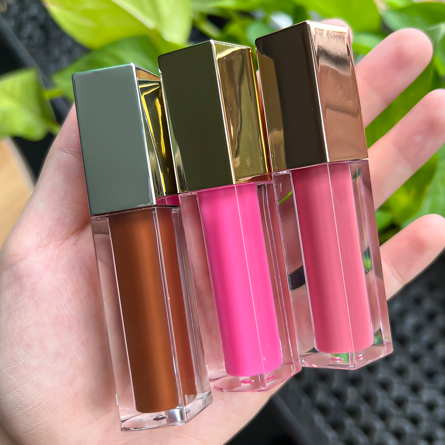 High-Shine Glossy Lip Gloss thumbnail
